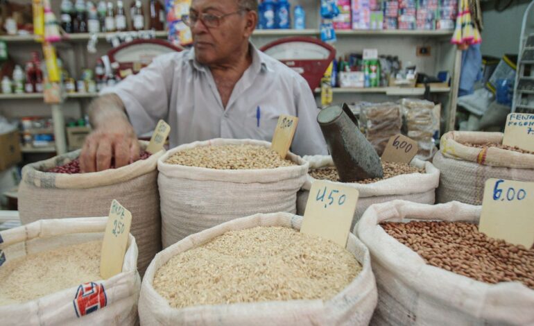mercado-eleva-previsao-da-inflacao-para-4,89%-este-ano