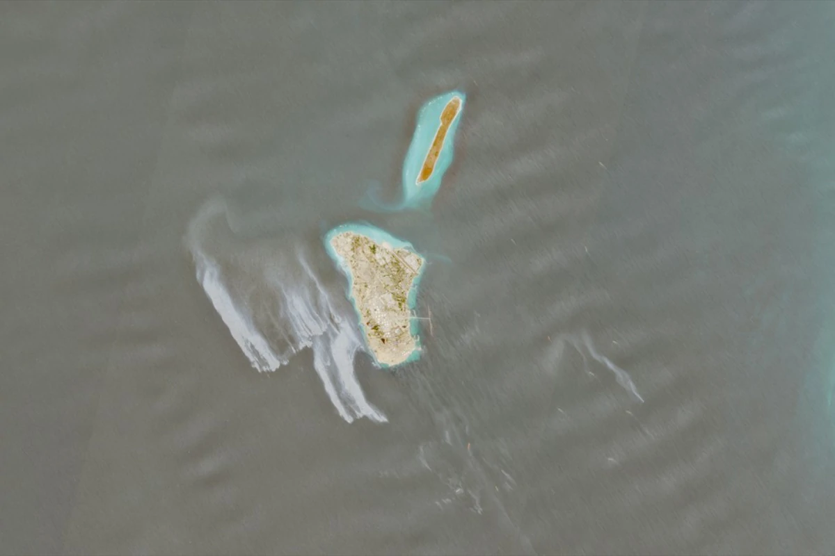 imagens-indicam-possivel-vazamento-de-petroleo-no-golfo-persico-–-climainfo