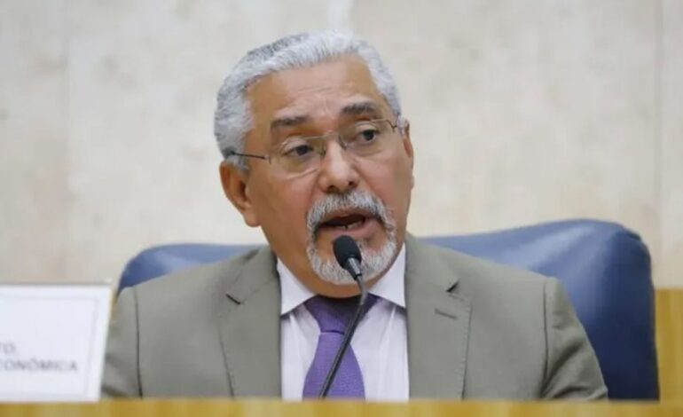 vereador-de-sp-senival-moura-pede-afastamento-do-pt
