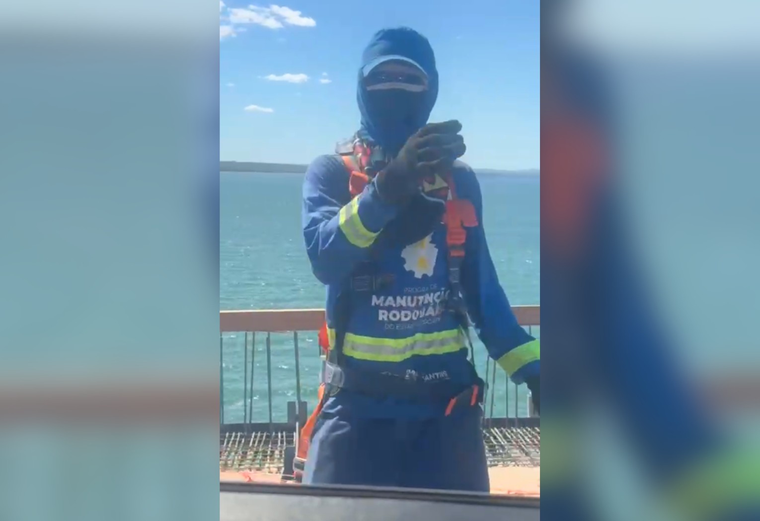 trabalhador-viraliza-com-‘passinho-do-jamal’-em-obra-de-ponte-no-to-|-g1