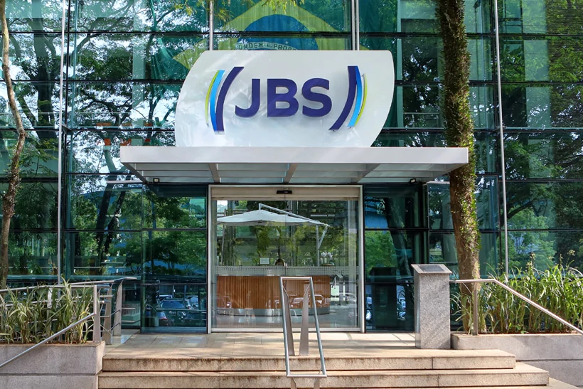 jbs-abandona-meta-de-emissoes-liquidas-zero-–-climainfo