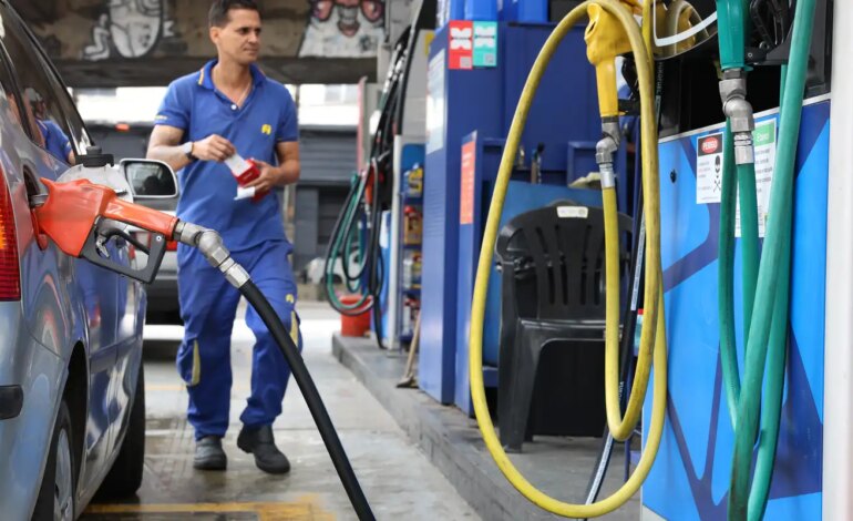 subsidio-de-r$-0,44-por-litro-da-gasolina-e-prorrogado-por-30-dias