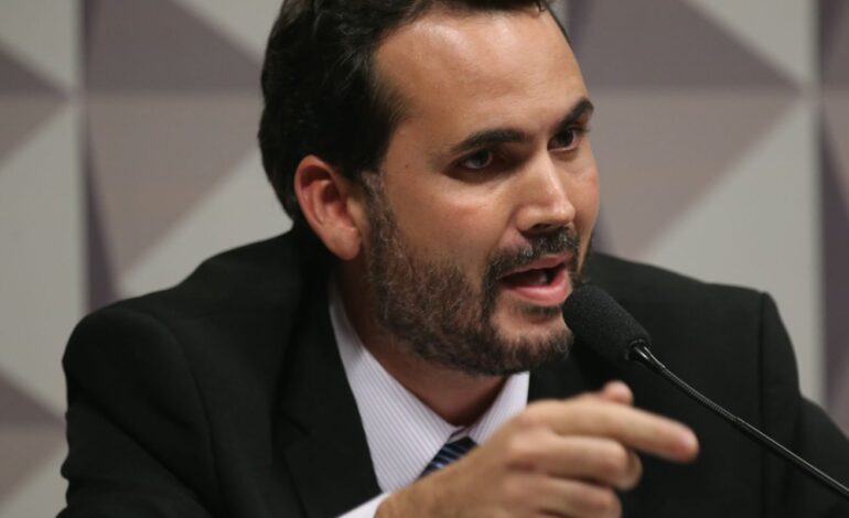 Subsídio de R$ 0,35 ao diesel não será retomado, diz ministro