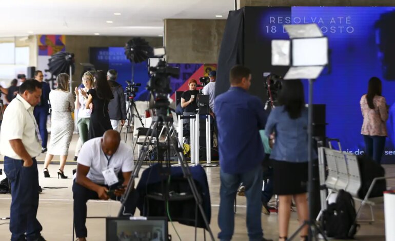 Fórum pede compromisso de candidatos com comunicação democrática