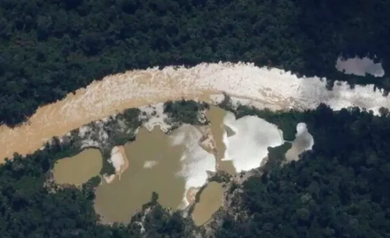 investigacao-revela-relacao-corrupta-entre-pms-e-garimpeiros-na-terra-yanomami-–-climainfo