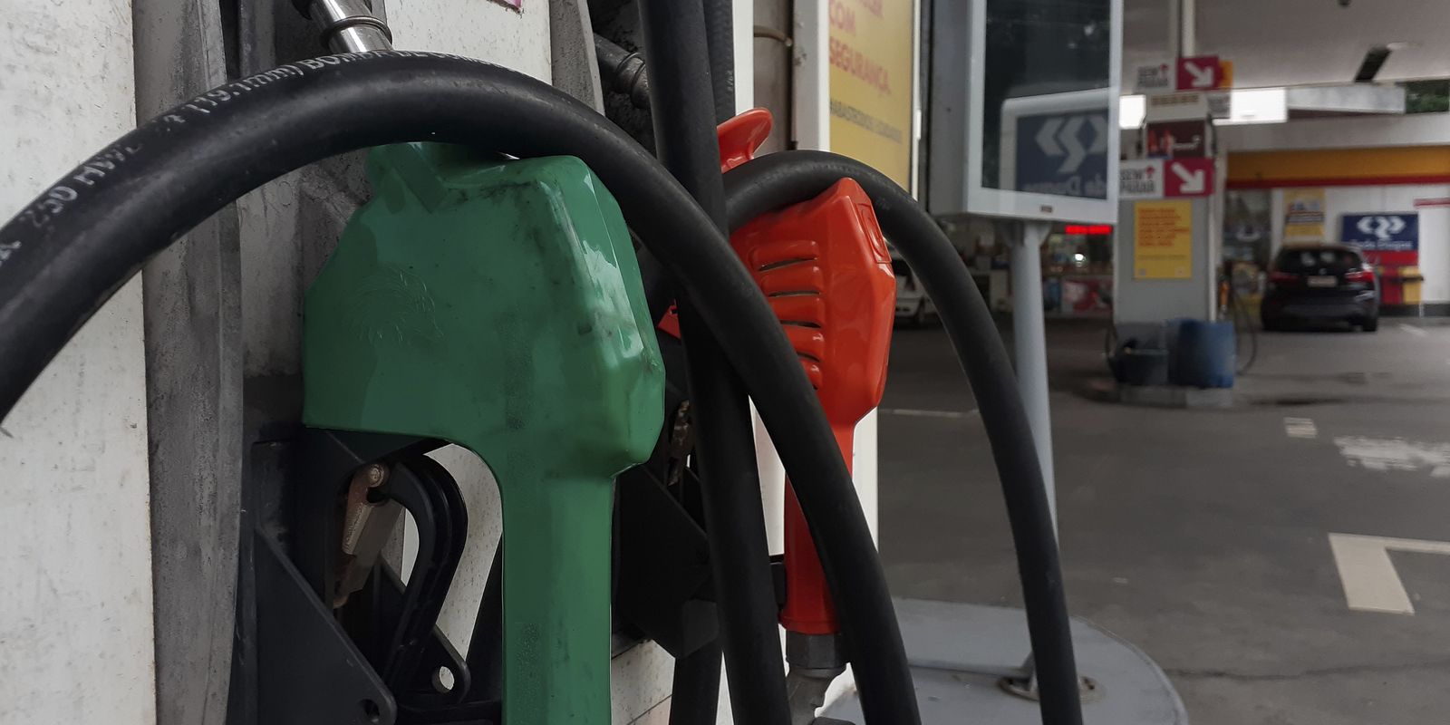 segunda-maior-refinaria-do-pais-reduz-preco-da-gasolina-em-11,3%