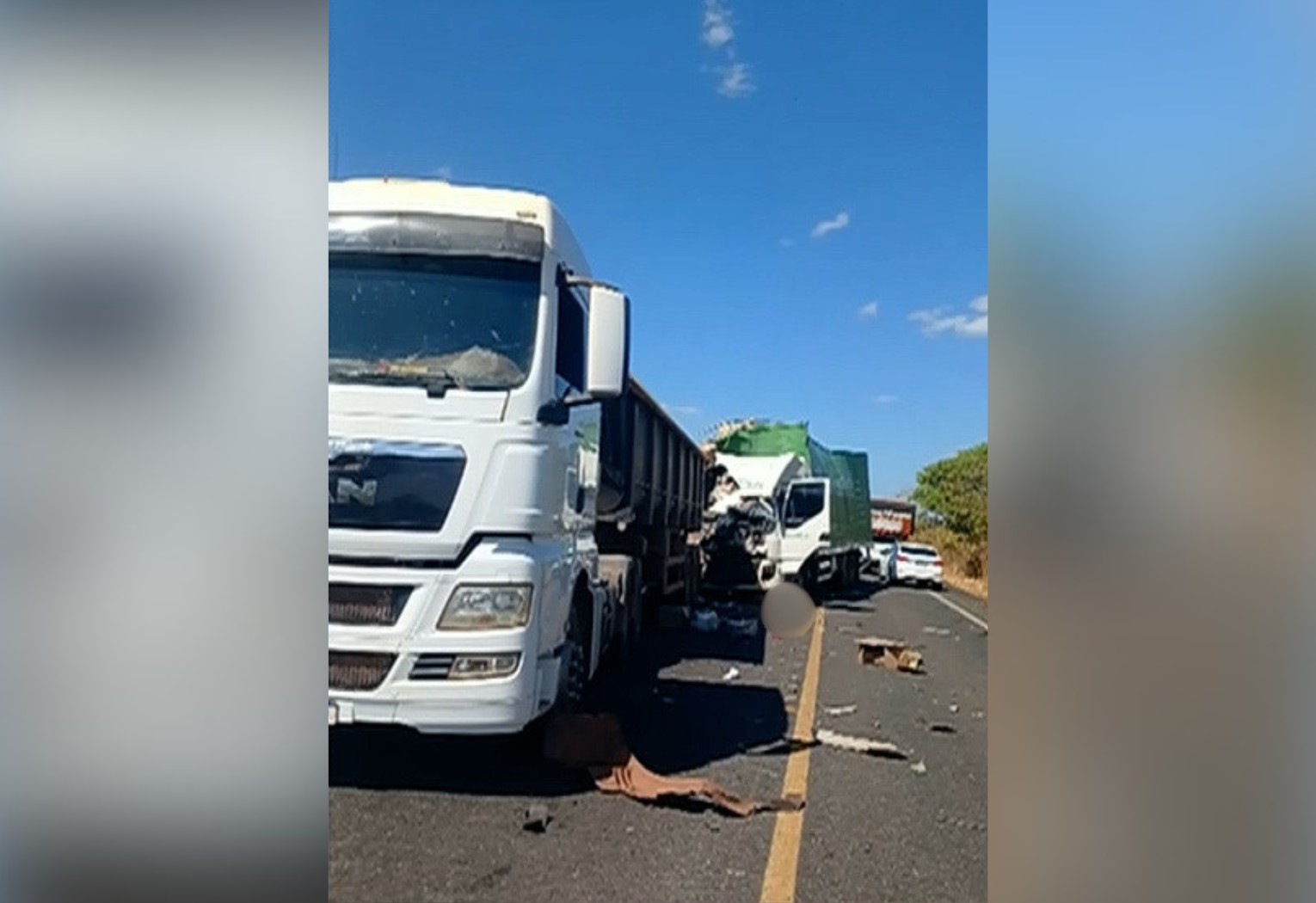 crianca-morre-em-acidente-entre-caminhoes-na-to-010-|-g1