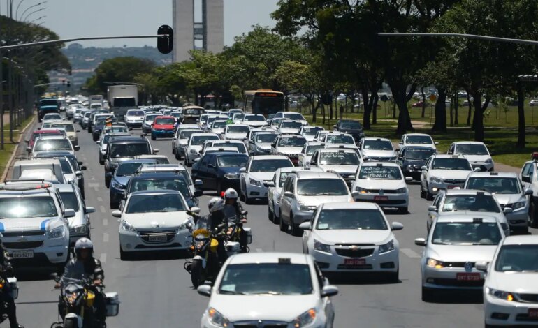 Crédito para carros de aplicativo tem teto elevado para R$ 200 mil