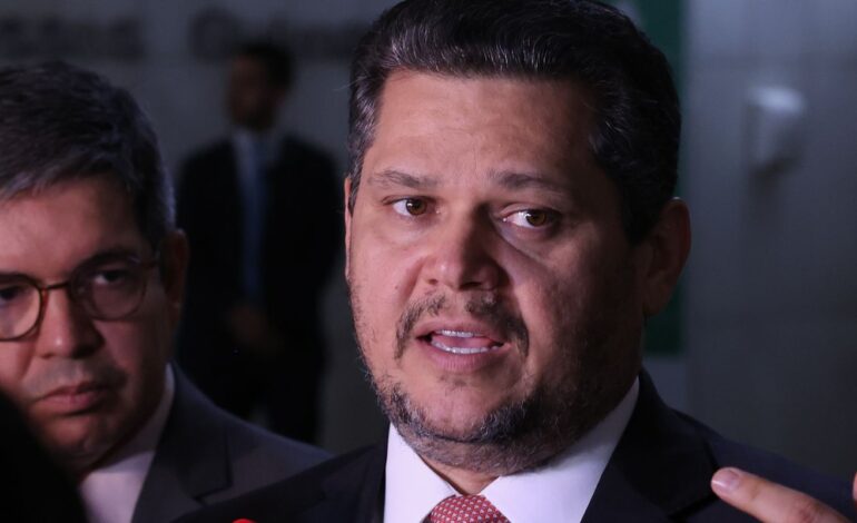 alcolumbre-envia-pec-do-fim-da-escala-6×1-para-ccj-do-senado