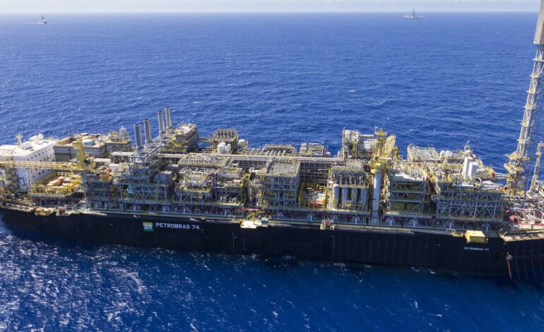 campo-de-buzios,-da-petrobras,-bate-recordes-de-exportacao-de-gas
