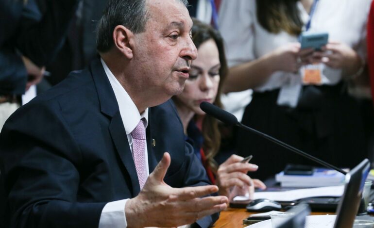 relator-da-ccj-do-senado-vota-a-favor-da-pec-do-fim-da-escala-6×1