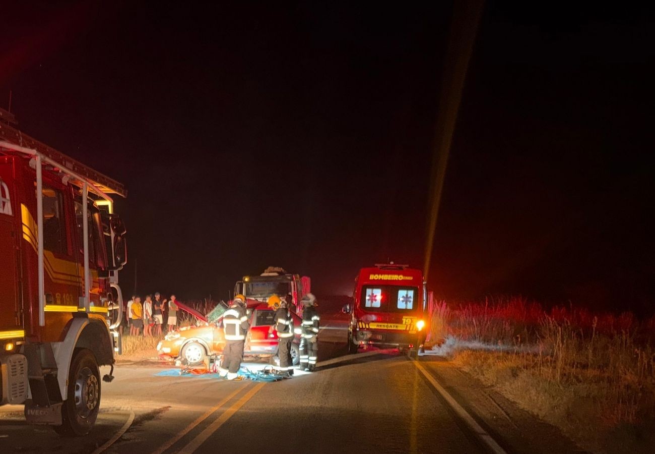 homem-morre-apos-acidente-entre-carro-e-caminhao-em-trevo-da-to-010-|-g1