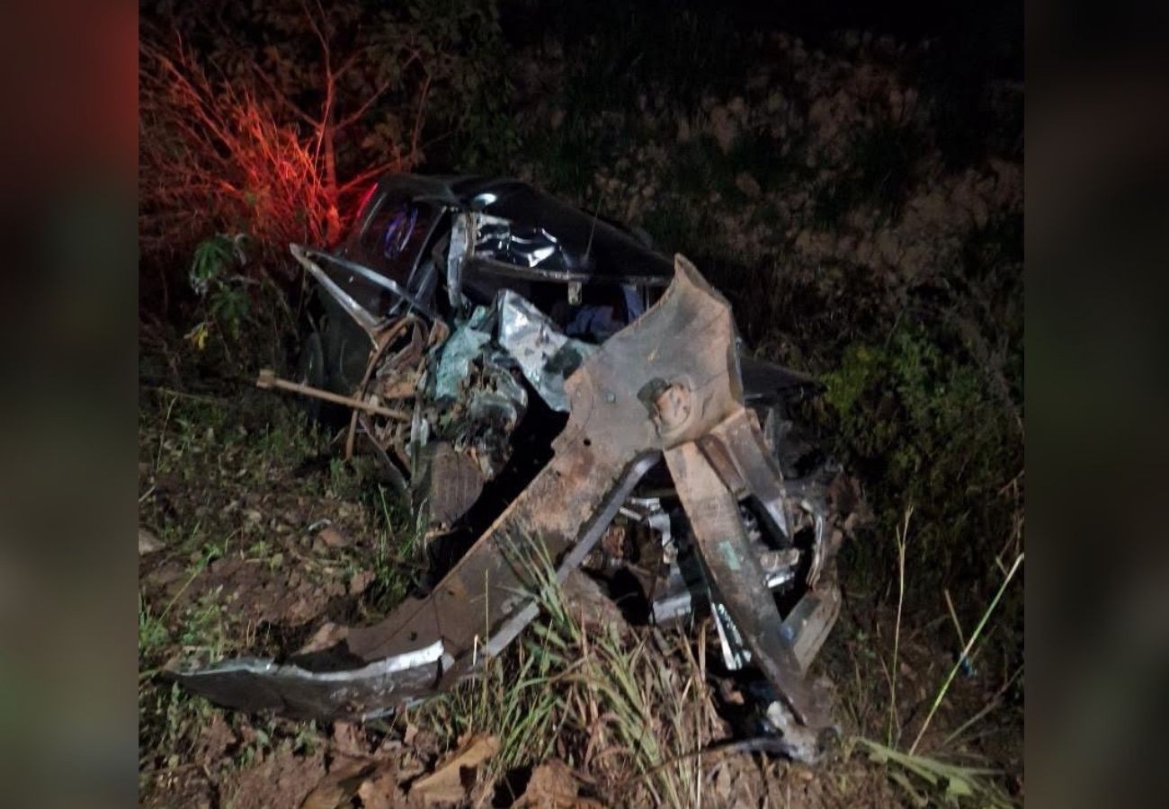 Motorista de carro de passeio morre em acidente com carreta na TO-201 | G1