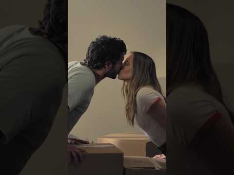 take-the-next-step.-nobody-wants-this-returns-october-22,-only-on-netflix