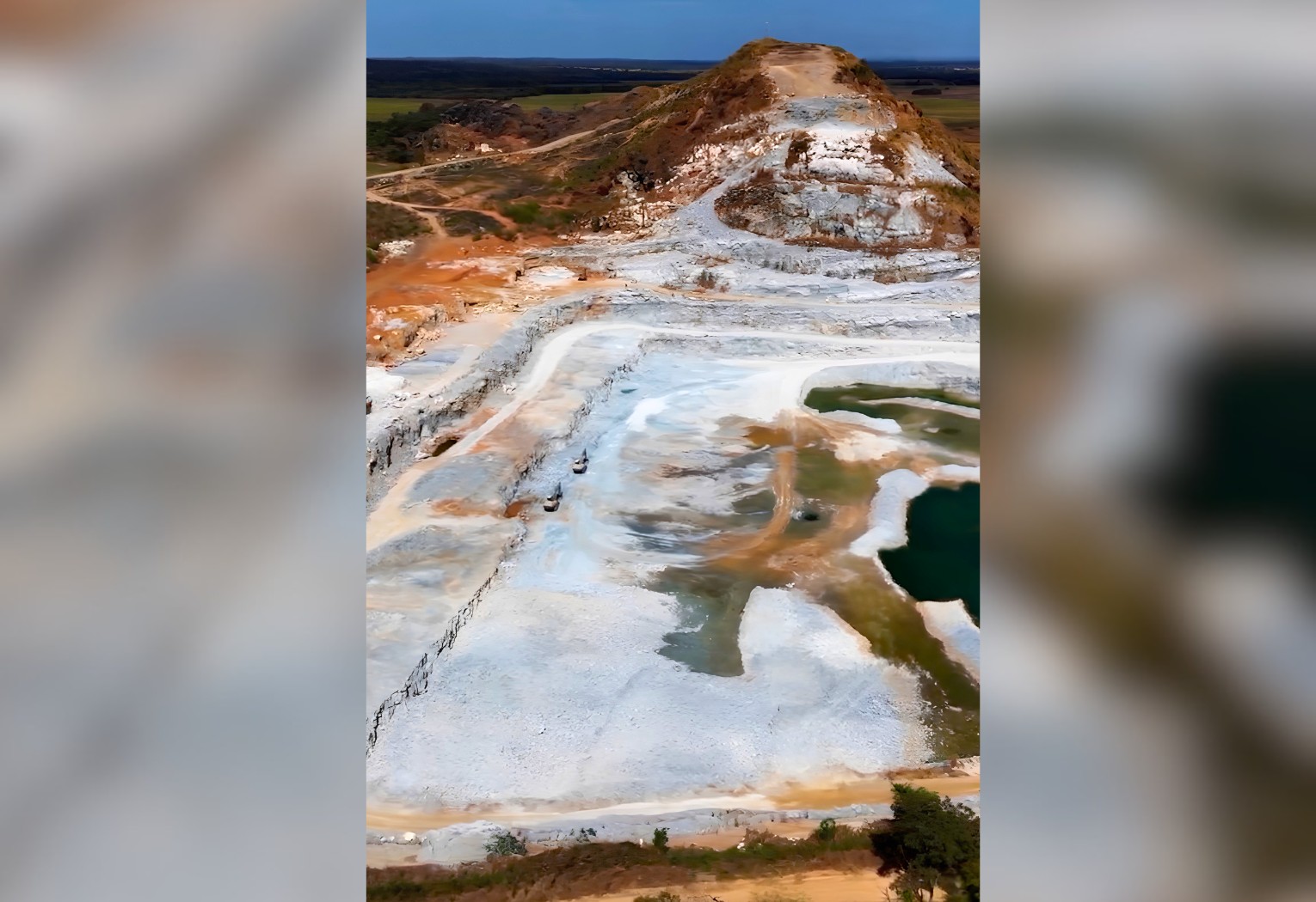 pedreira-no-to-impressiona-por-lago-e-areas-de-extracao-de-calcario-|-g1