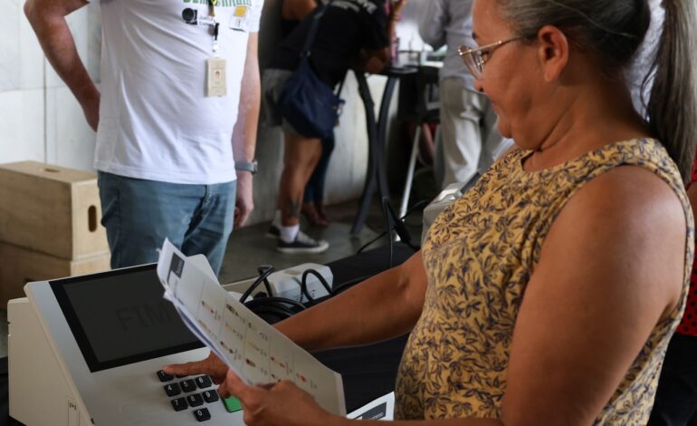 TRE-RJ distribui mais de 1 milhão de colas eleitorais para dia do voto