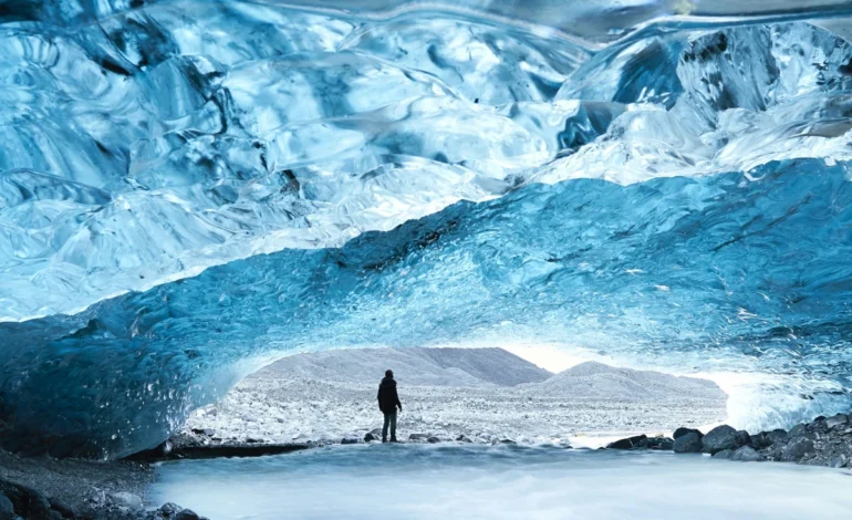 estudo:-crise-climatica-enfraqueceu-geleira-que-provocou-enxurrada-no-nepal-–-climainfo