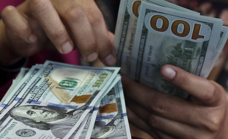 dolar-sobe-para-r$-5,22-e-atinge-maior-nivel-desde-marco