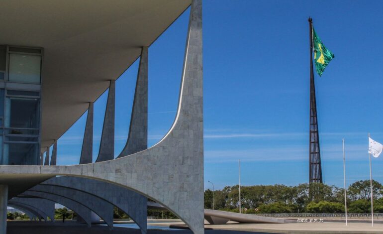 Frente de prefeitos apresenta carta com propostas aos presidenciáveis