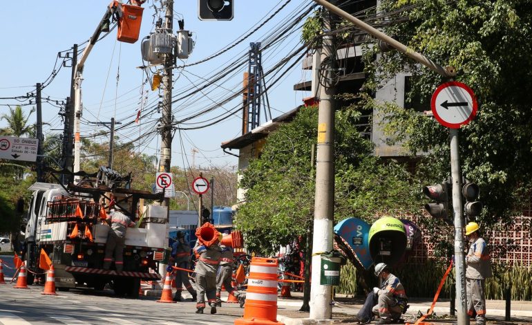 aneel-adia-discussao-sobre-fim-de-contrato-com-a-enel-em-sao-paulo