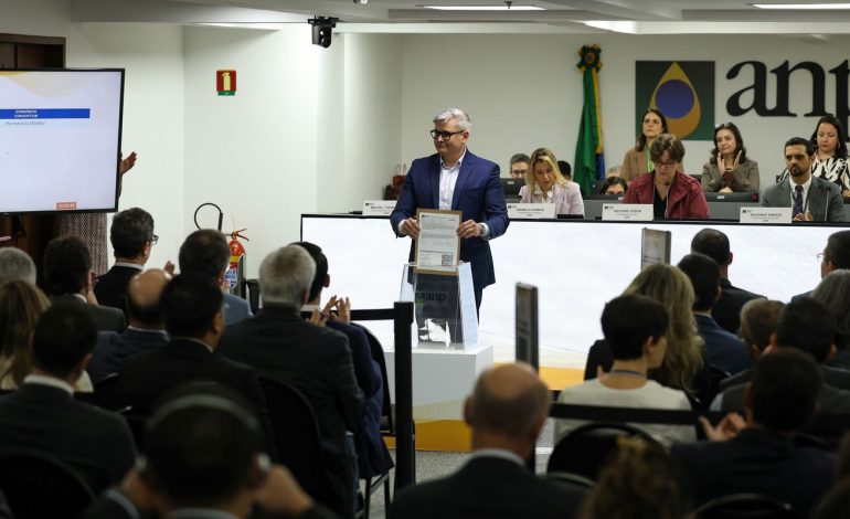 Maior leilão do pré-sal termina com sete dos 13 blocos arrematados