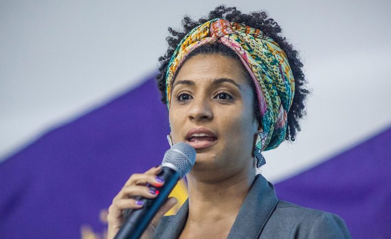 Bolsonaristas ofendem memória de Marielle Franco em ato no Rio