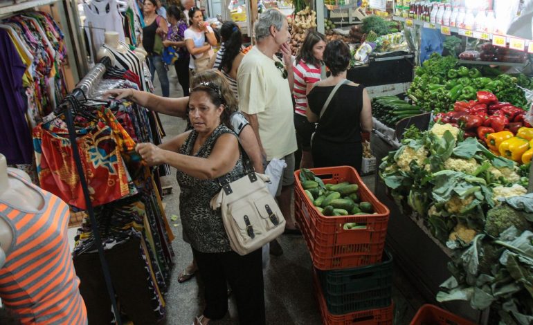 cortes-em-auxilios-sociais-podem-gerar-retracao-em-cidades-do-interior