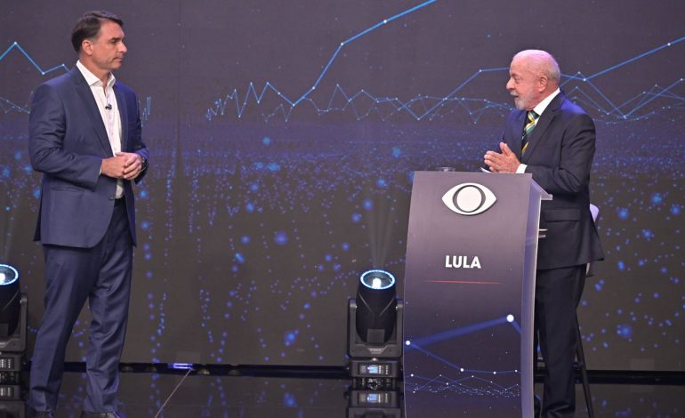 Lula e Flávio fazem primeiro debate das eleições na TV Band