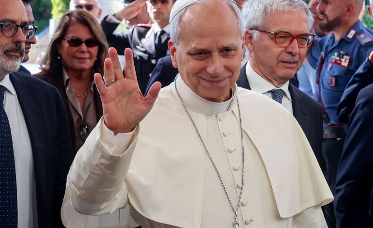 Papa não precisará de mais tratamento contra o câncer, dizem médicos