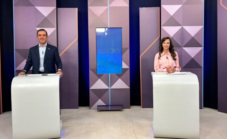 Candidatos ao governo do TO no 2º turno participam de debate | G1
