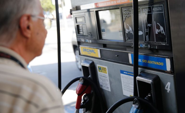 governo-prorroga-por-um-mes-subvencao-de-r$-2,12-ao-diesel