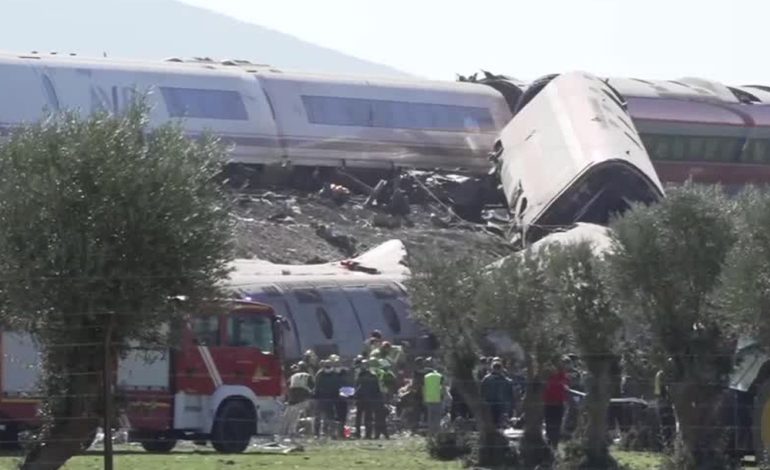 brasil-lamenta-acidente-de-trem-na-espanha,-em-que-mais-de-60-morreram