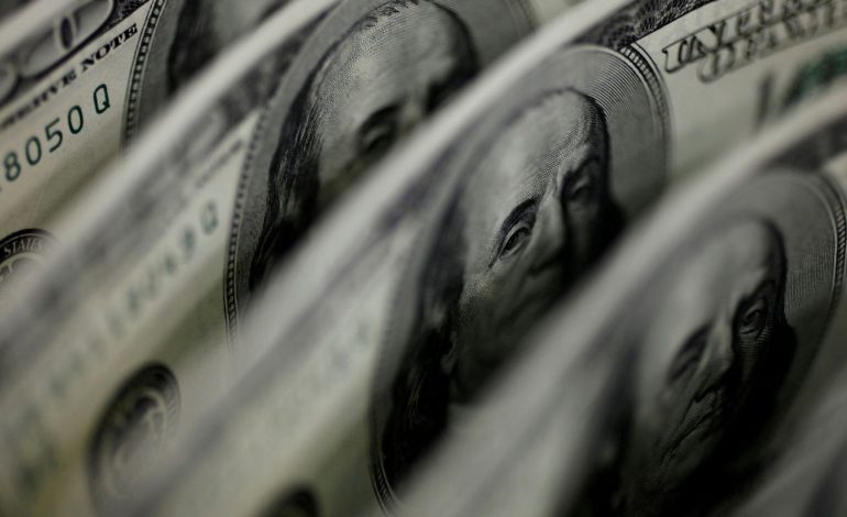 dolar-sobe-8,21%,-e-bolsa-cai-13,88%-apos-reeleicao-de-lula